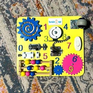 Brain Up Sensory Board